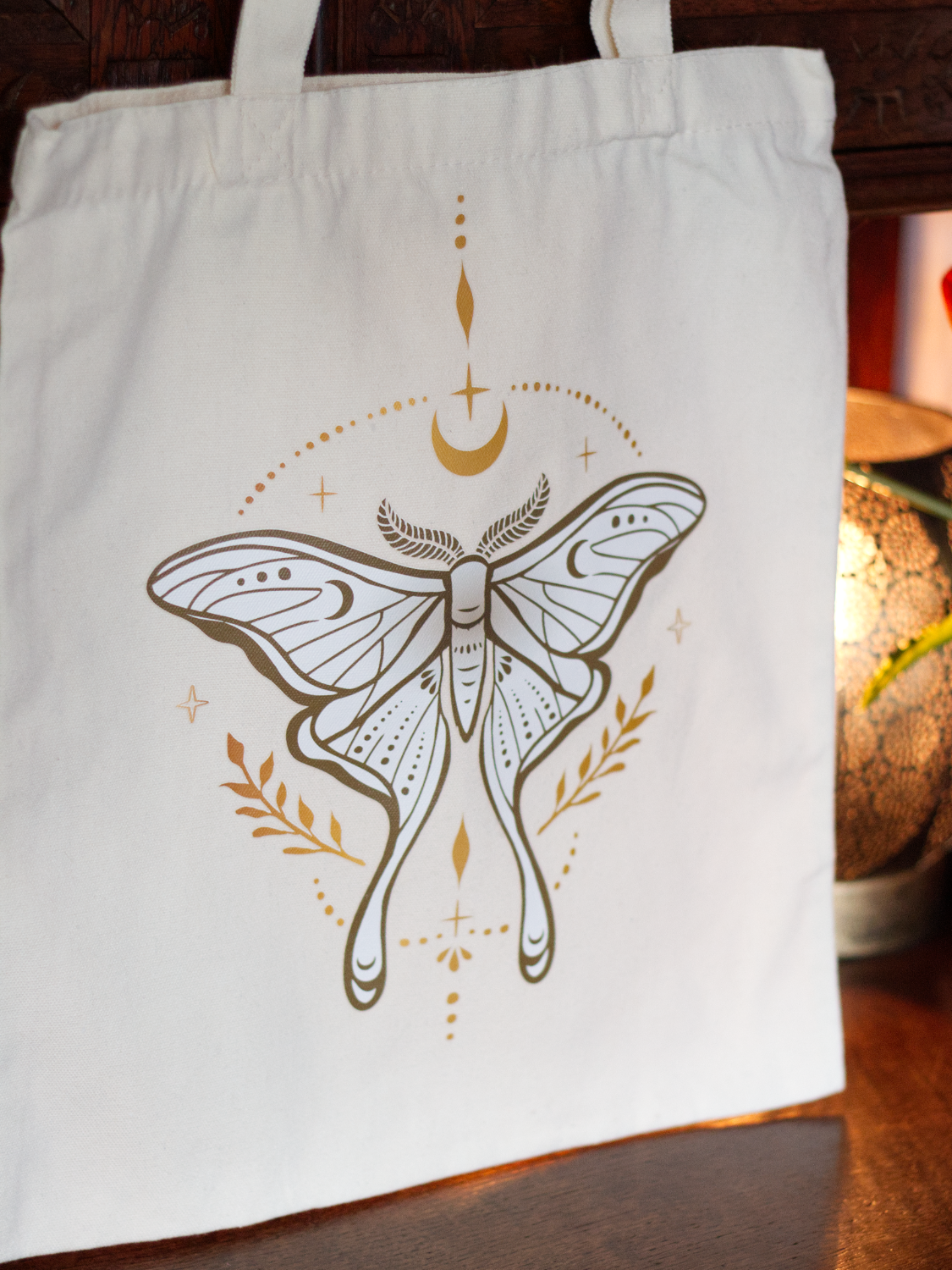 luna moth tas